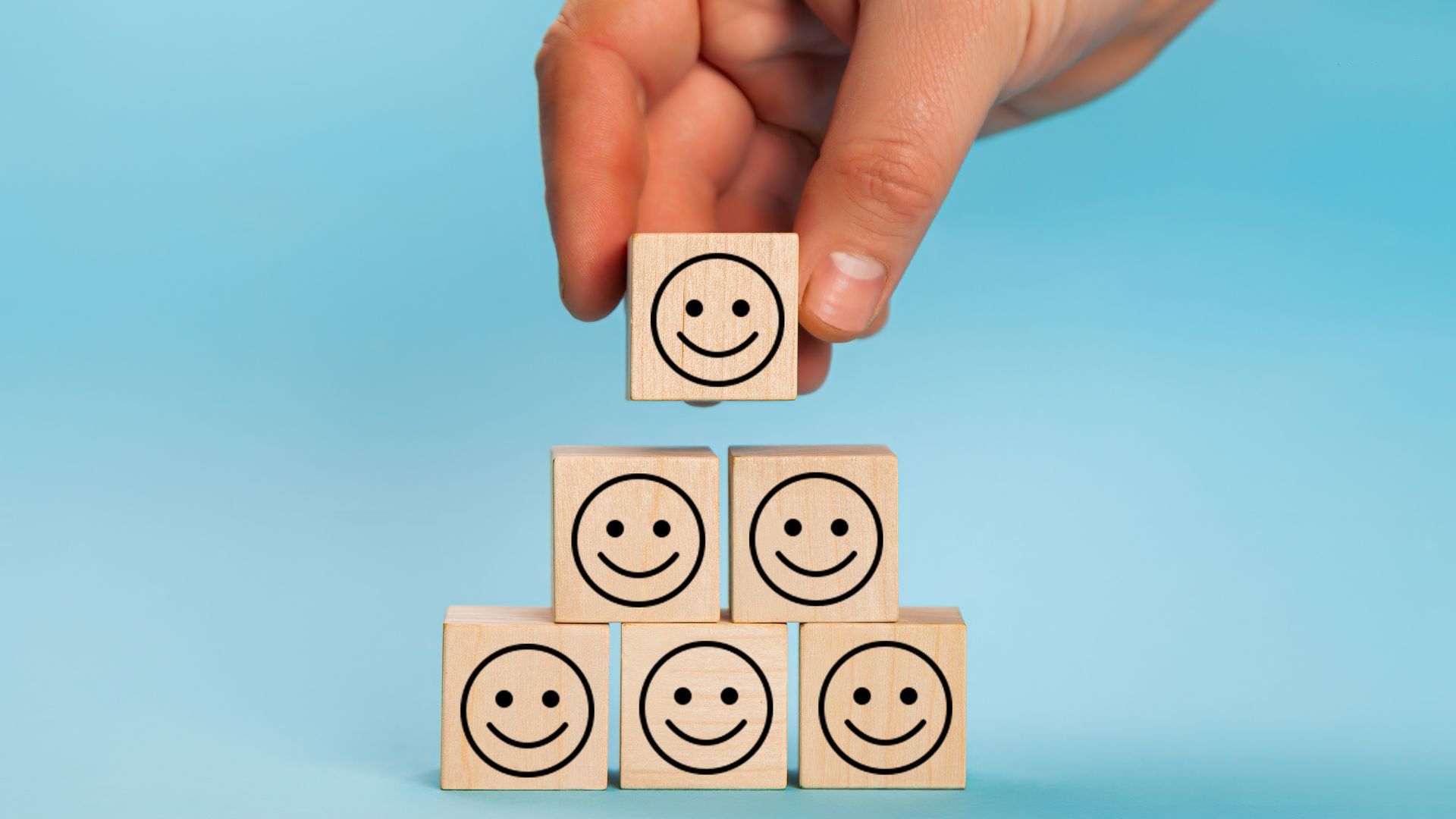 Recupere sua reputação online após avaliações negativas! Descubra estratégias eficazes para transformar críticas em oportunidades.